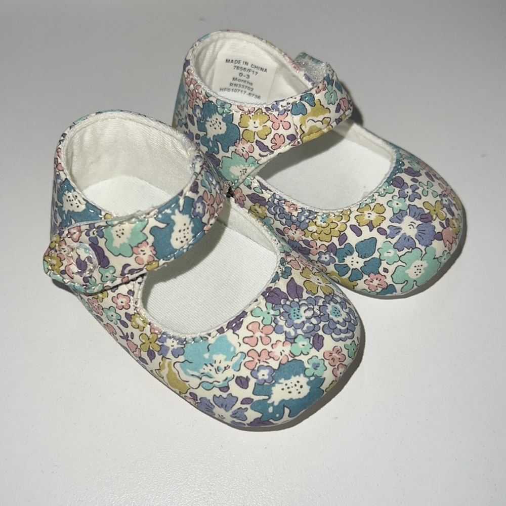 Edgehill Collection Babies White Multi-Color Floral Print Prewalkers Shoes, NWT!